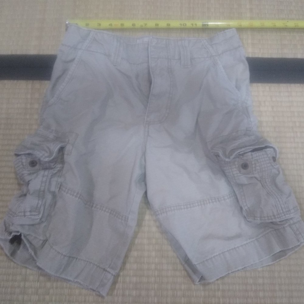 Mossimo Supply Co Cargo Shorts (size 30 waist) - brown